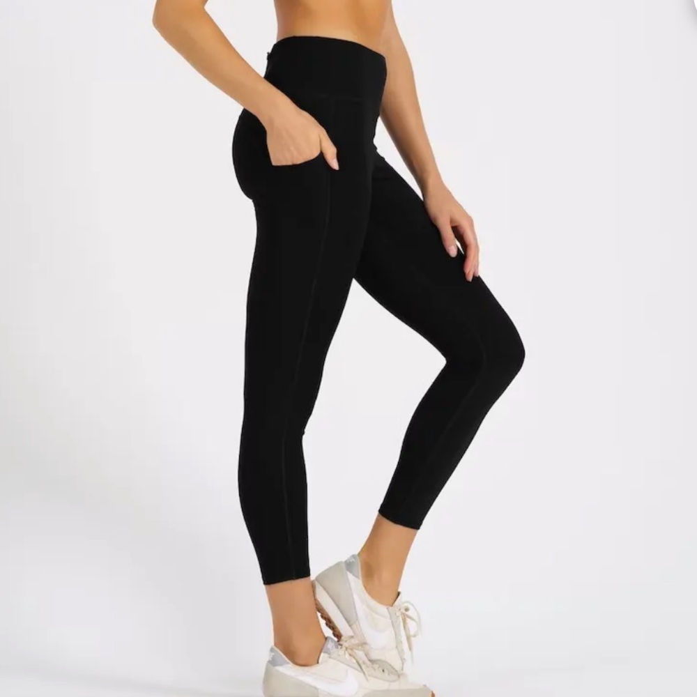 Vuori Stride Leggings - Picture 9 of 11